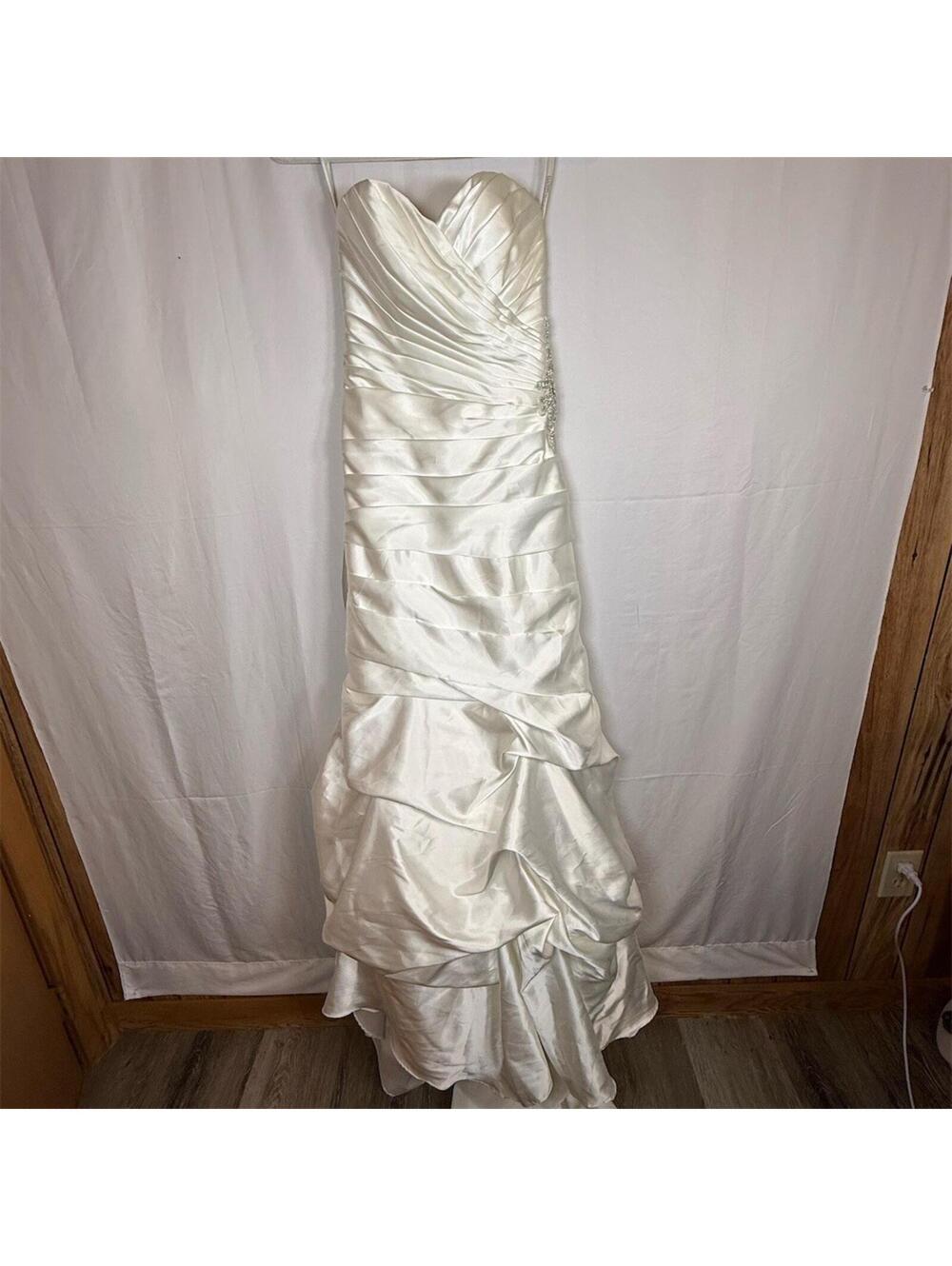 David's Bridal Wedding Gown Ivory Strapless Sweetheart Ruched Mermaid
